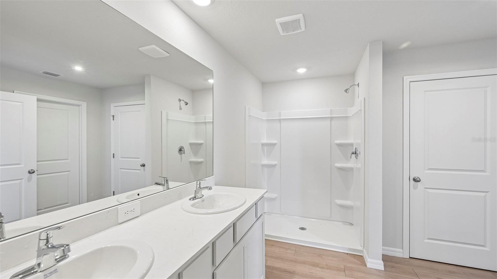 RYE CROSSING - Residential