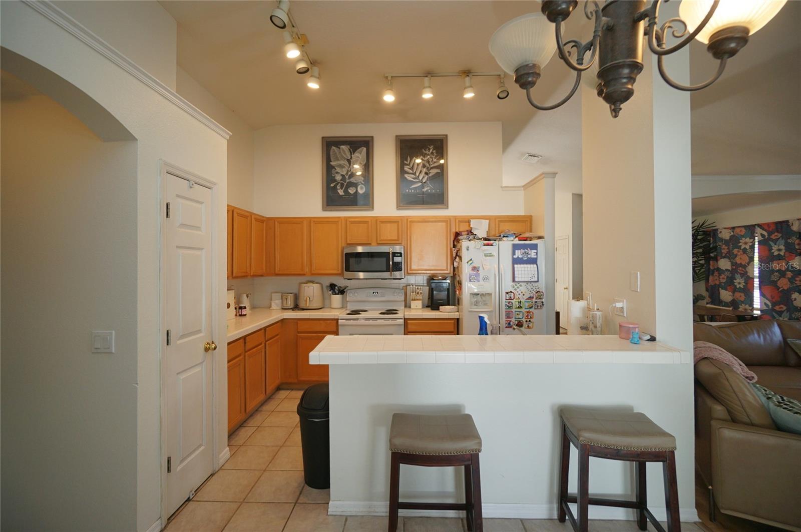 LAKE ST CHARLES UNIT 2 - Residential Lease