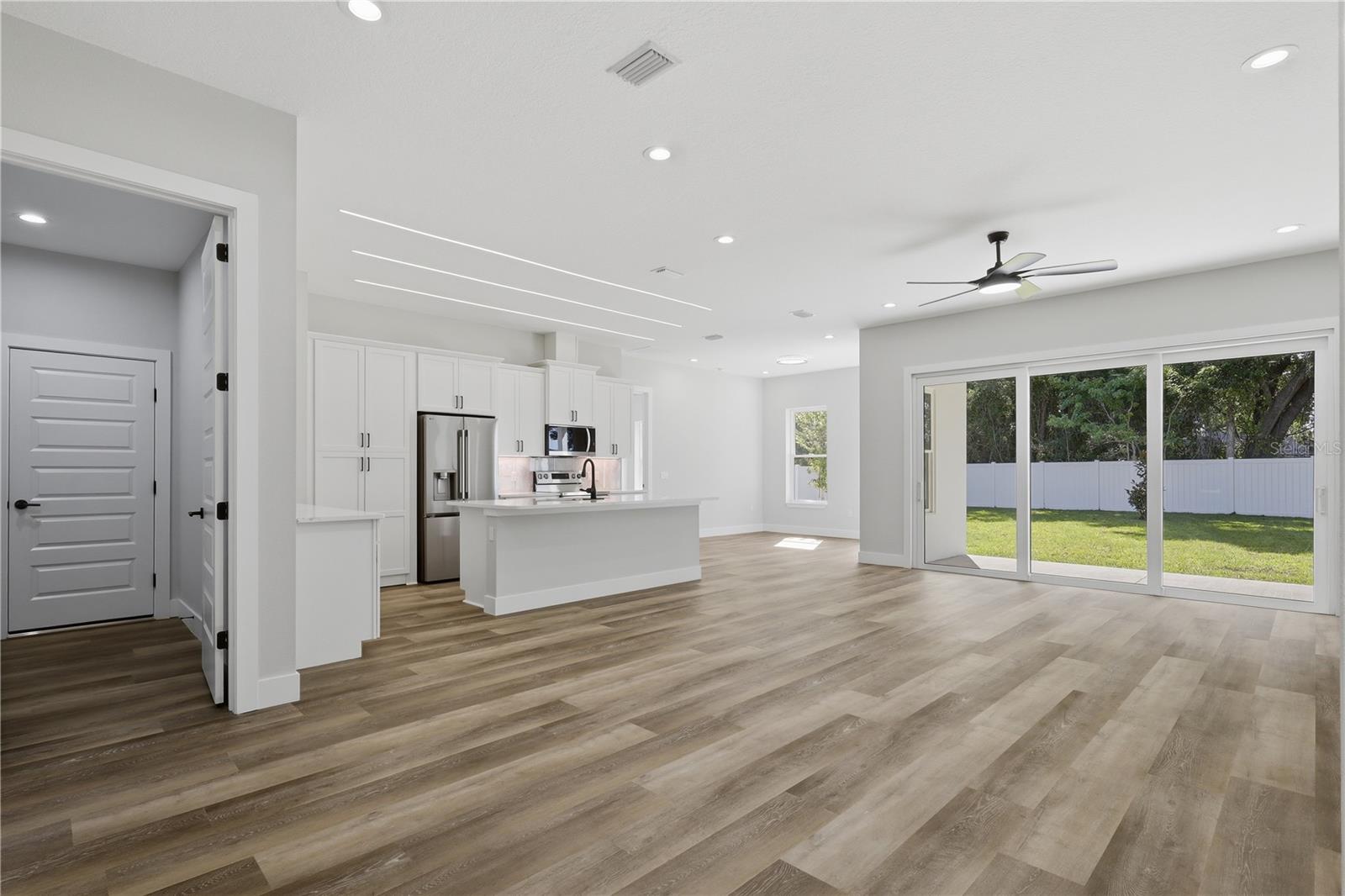 BELLE TERRE - Residential
