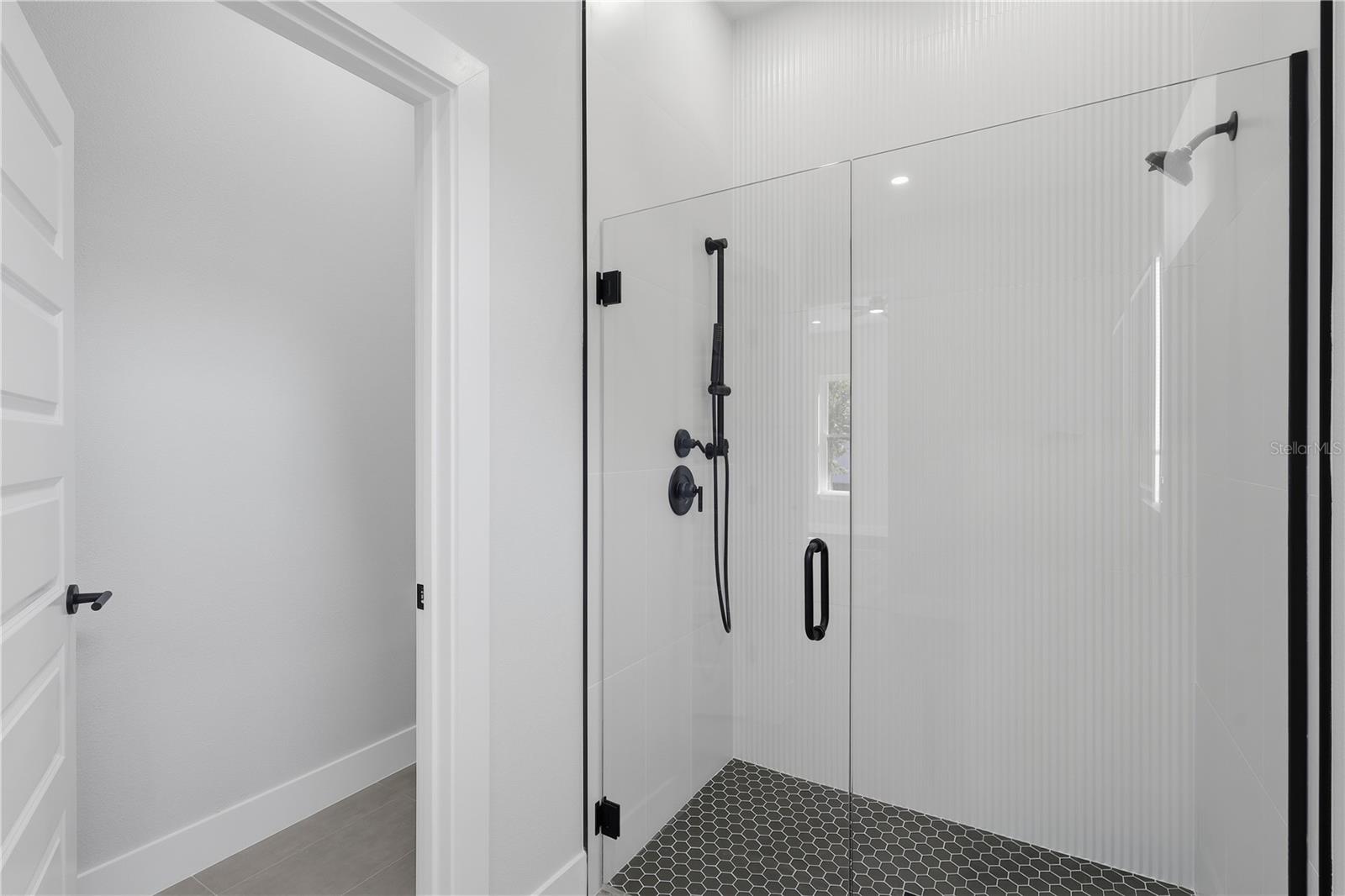 BELLE TERRE - Residential