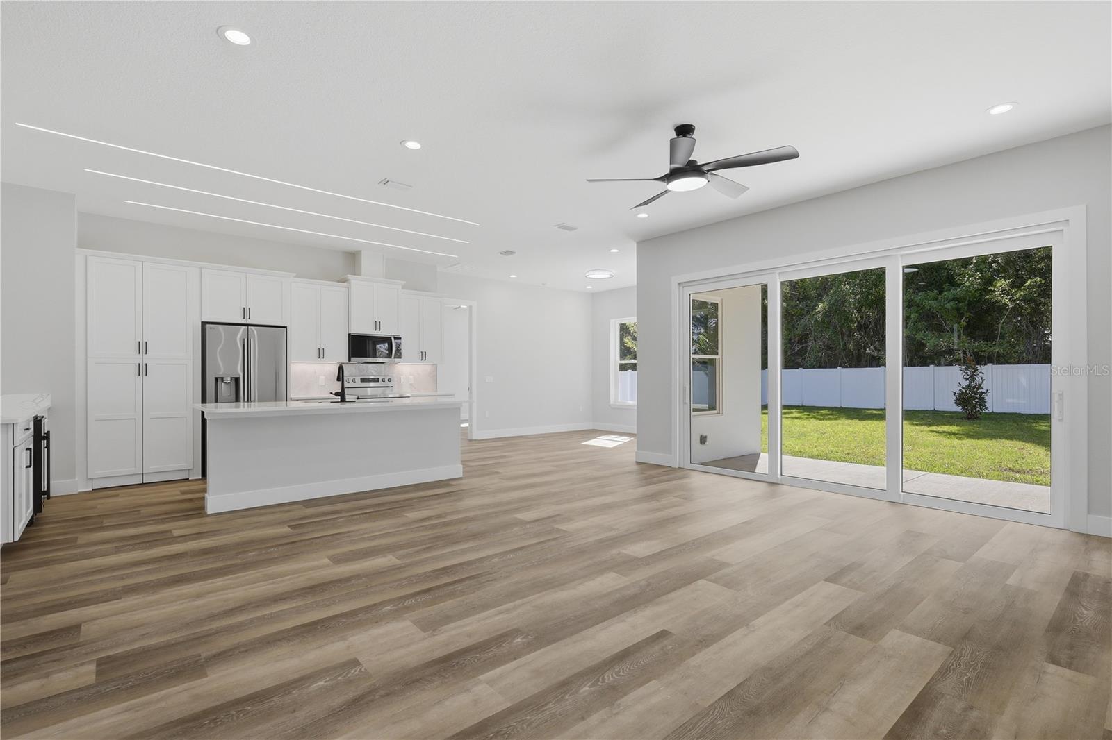 BELLE TERRE - Residential
