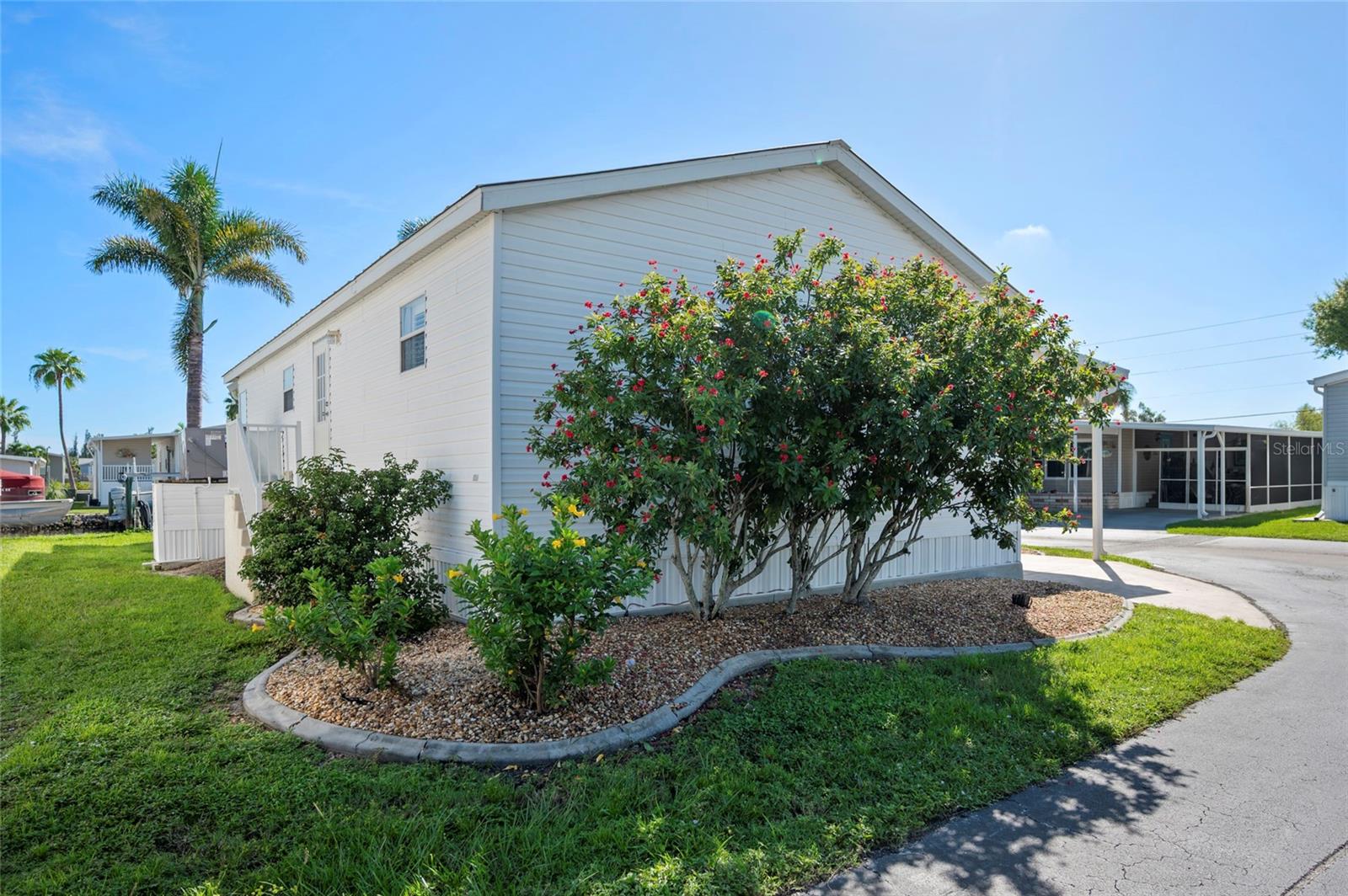 RIVER FOREST MHP - Residential