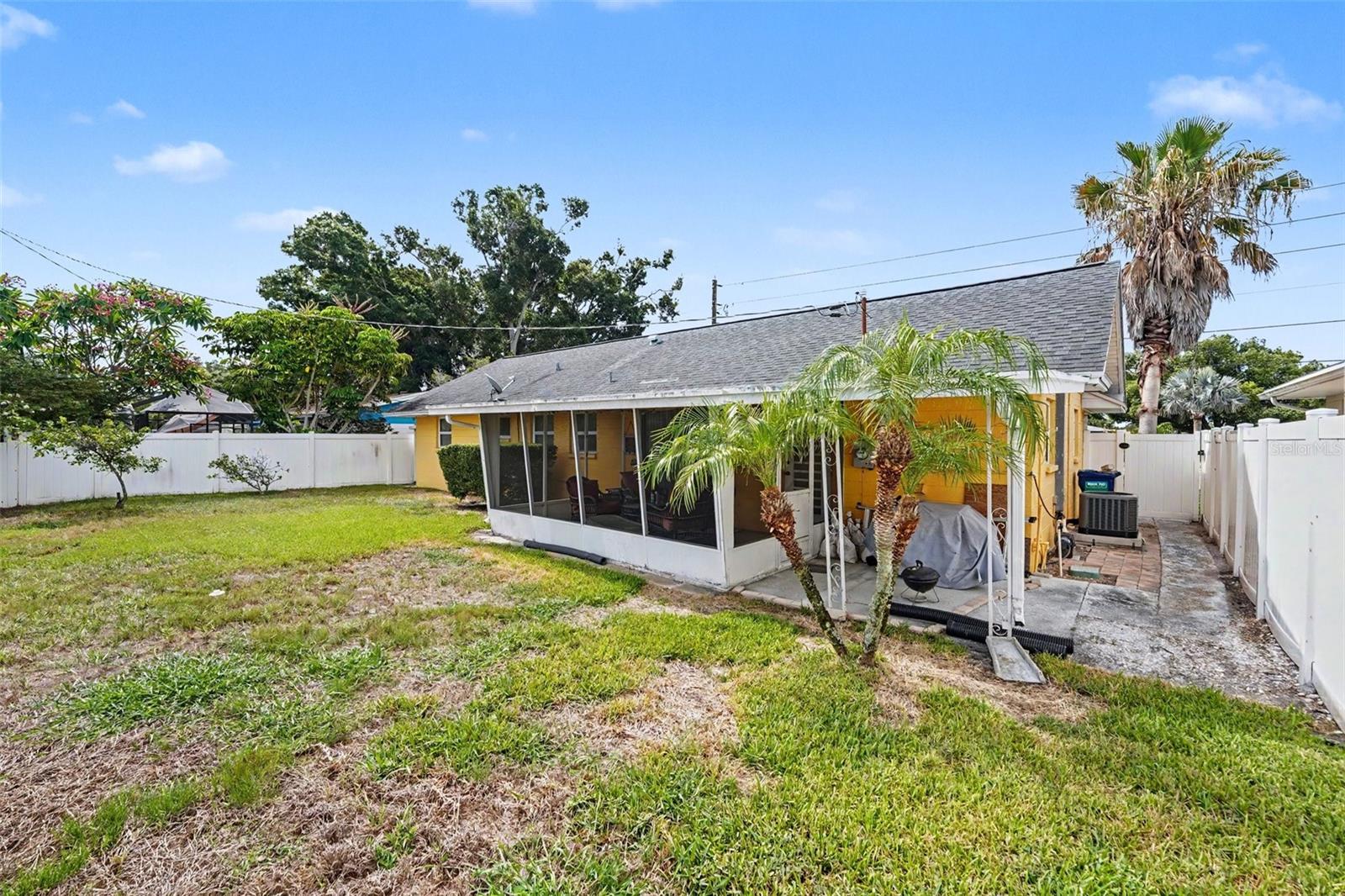 RIDGEWOOD GROVES UNIT 7 - Residential