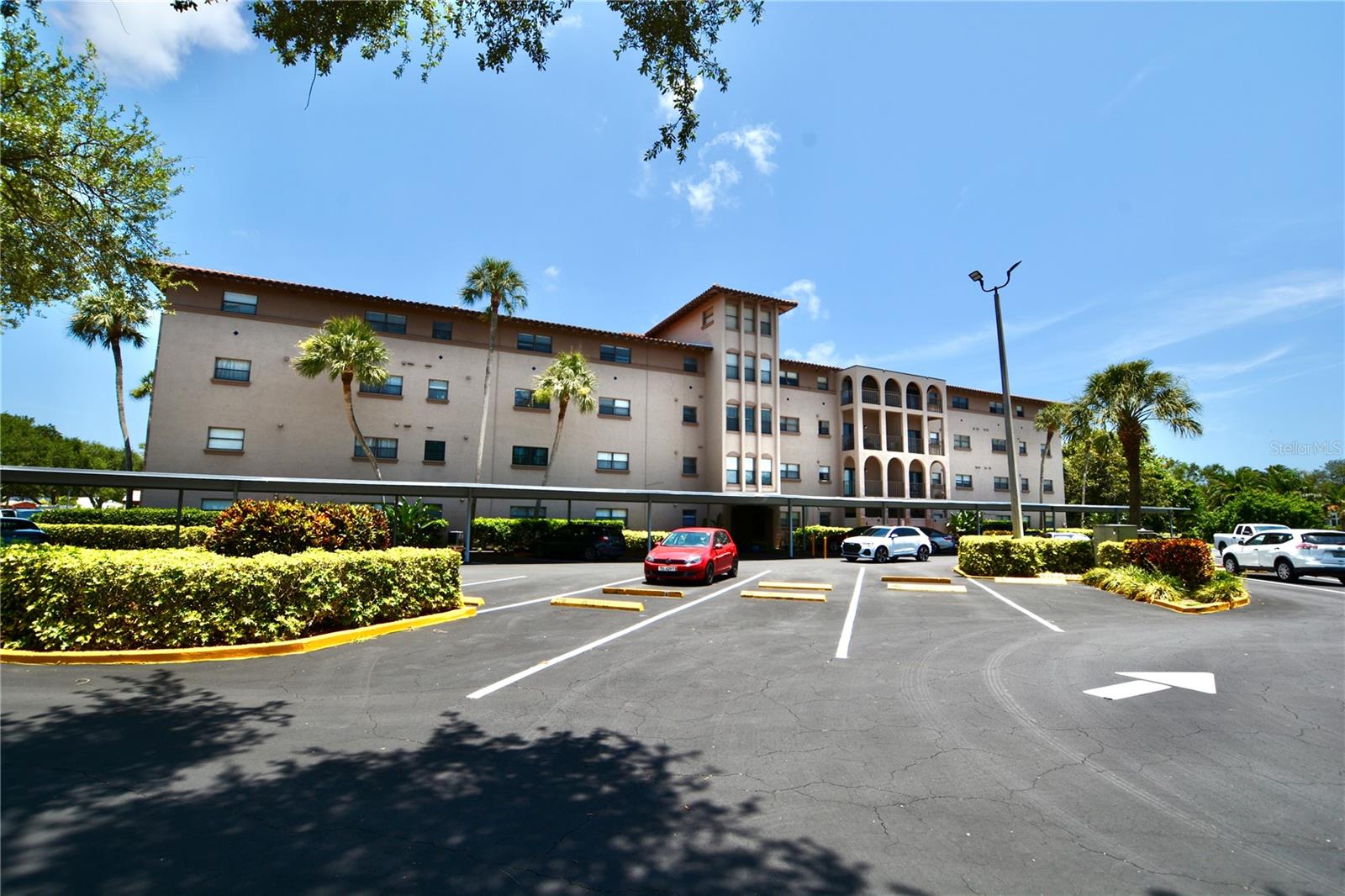 GOLFVIEW II CONDO - Residential