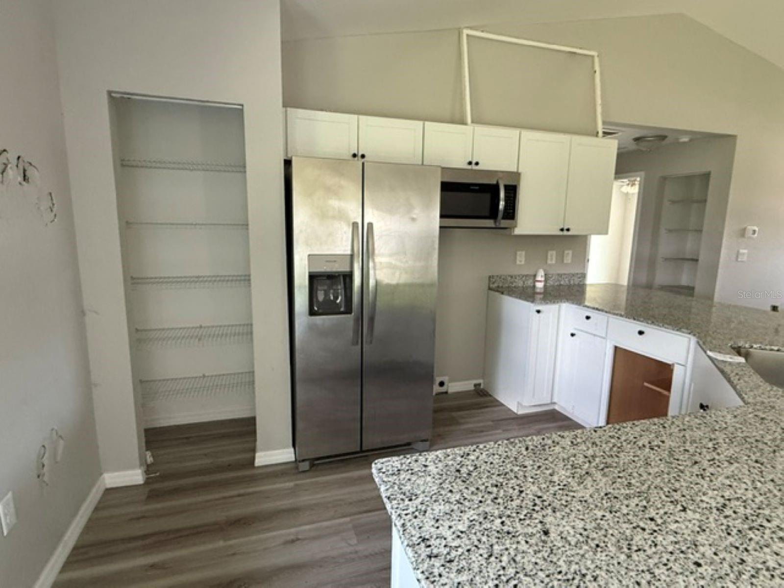SILVER SPRINGS SHORES - Residential