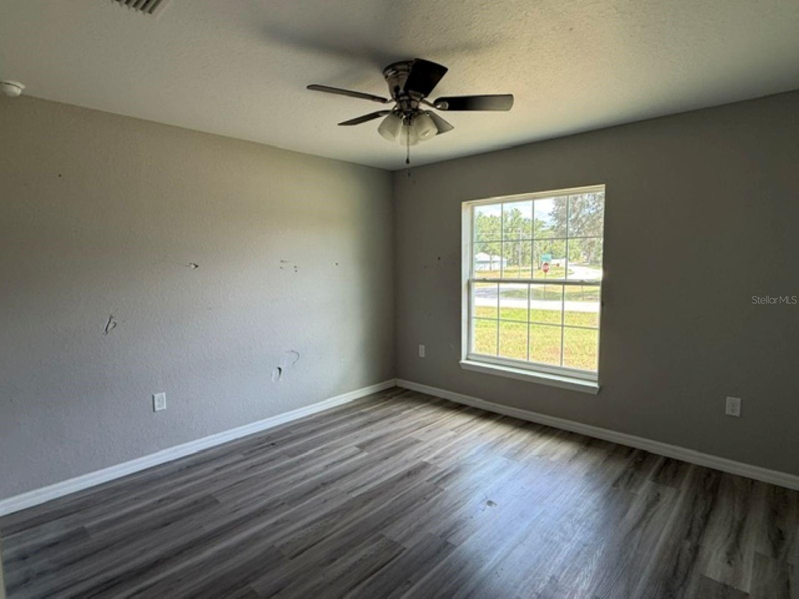 SILVER SPRINGS SHORES - Residential