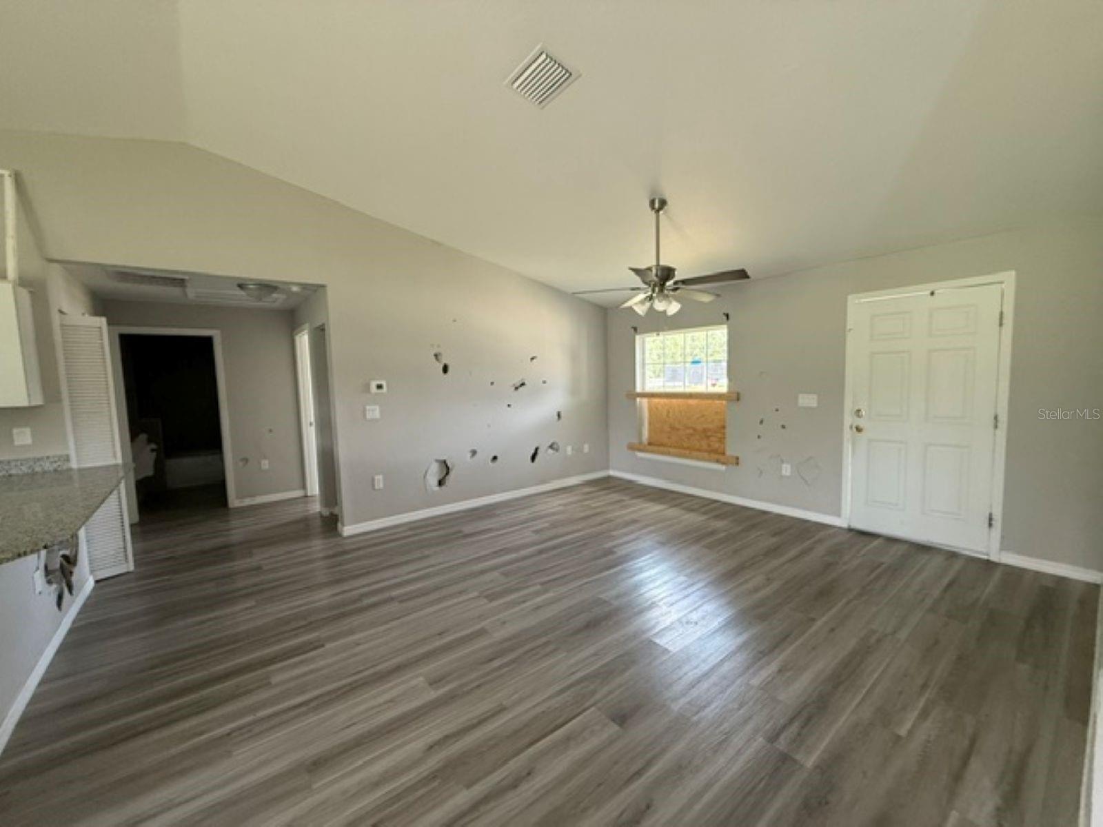 SILVER SPRINGS SHORES - Residential