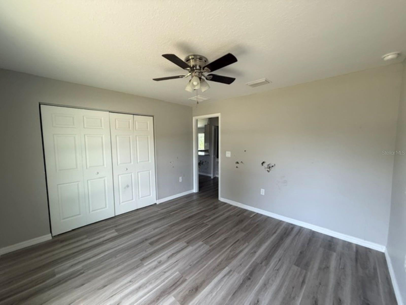 SILVER SPRINGS SHORES - Residential