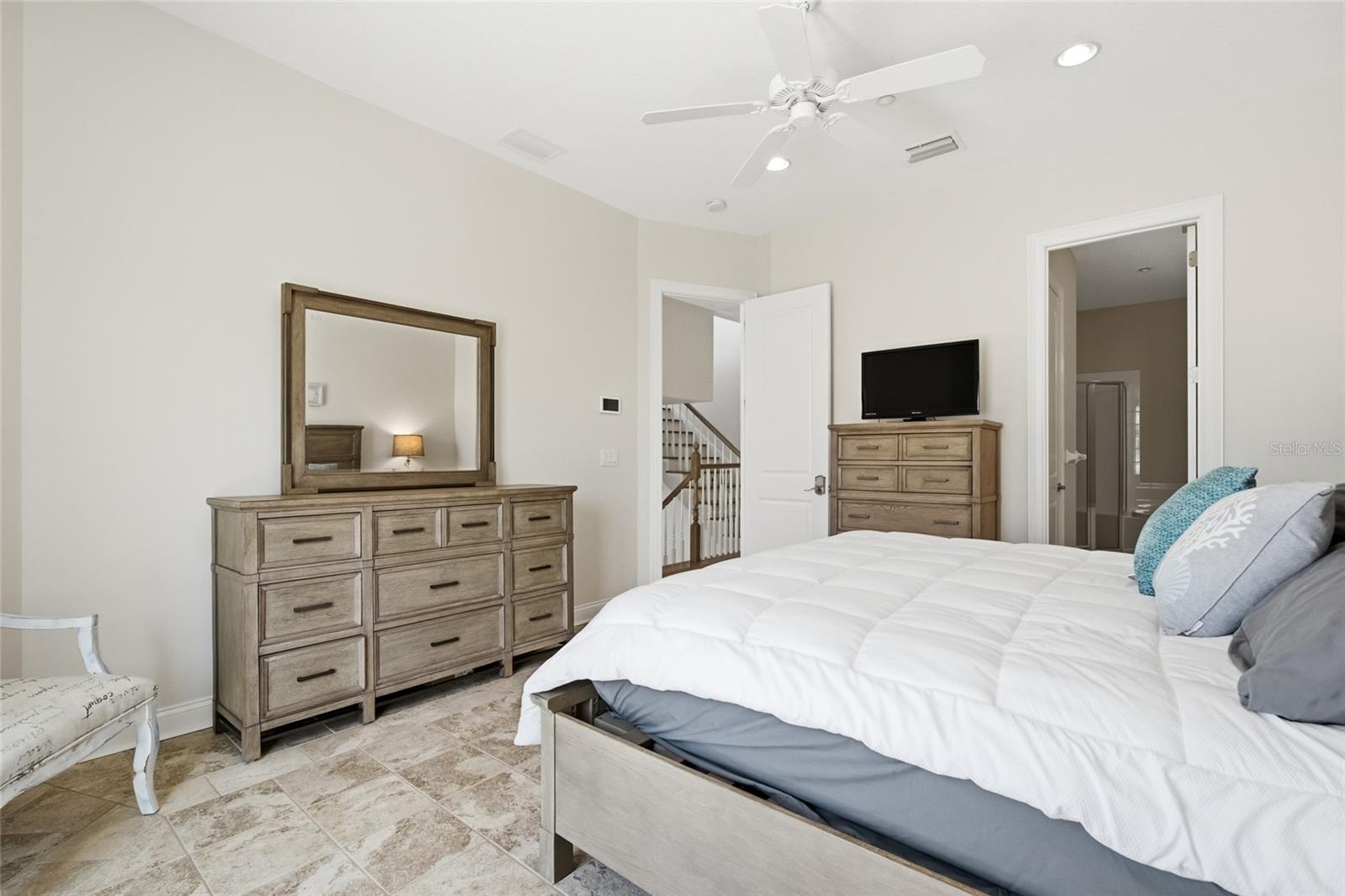 NORTHSHORE 4 - Residential