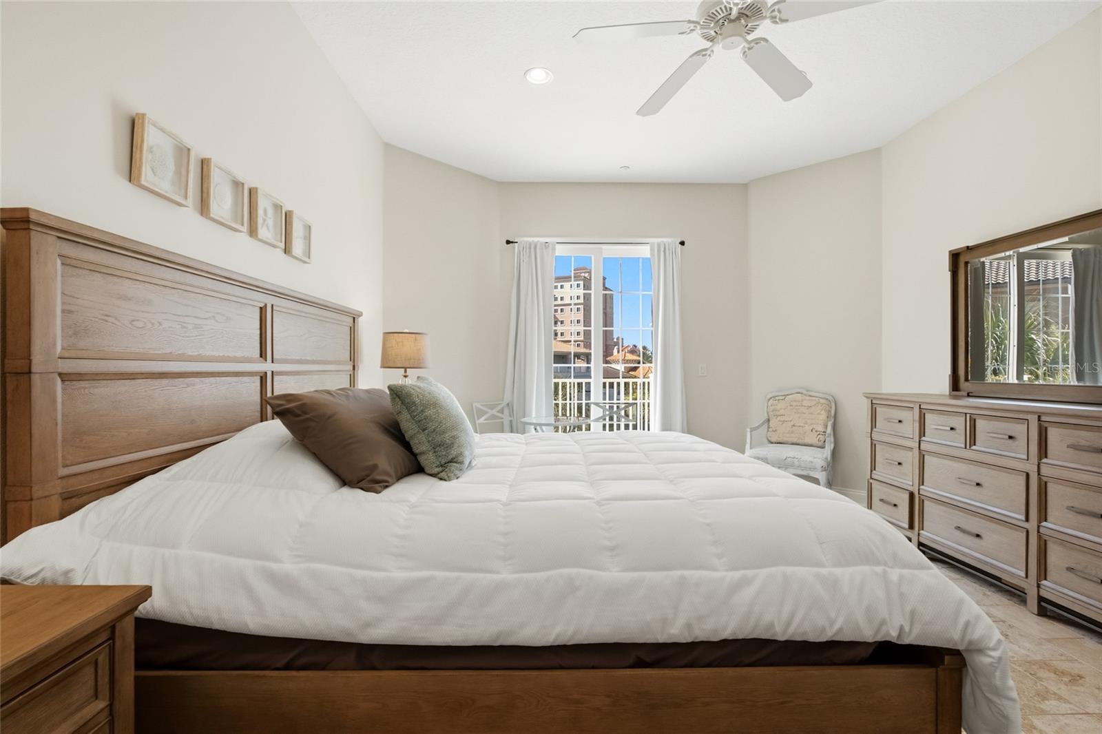 NORTHSHORE 4 - Residential