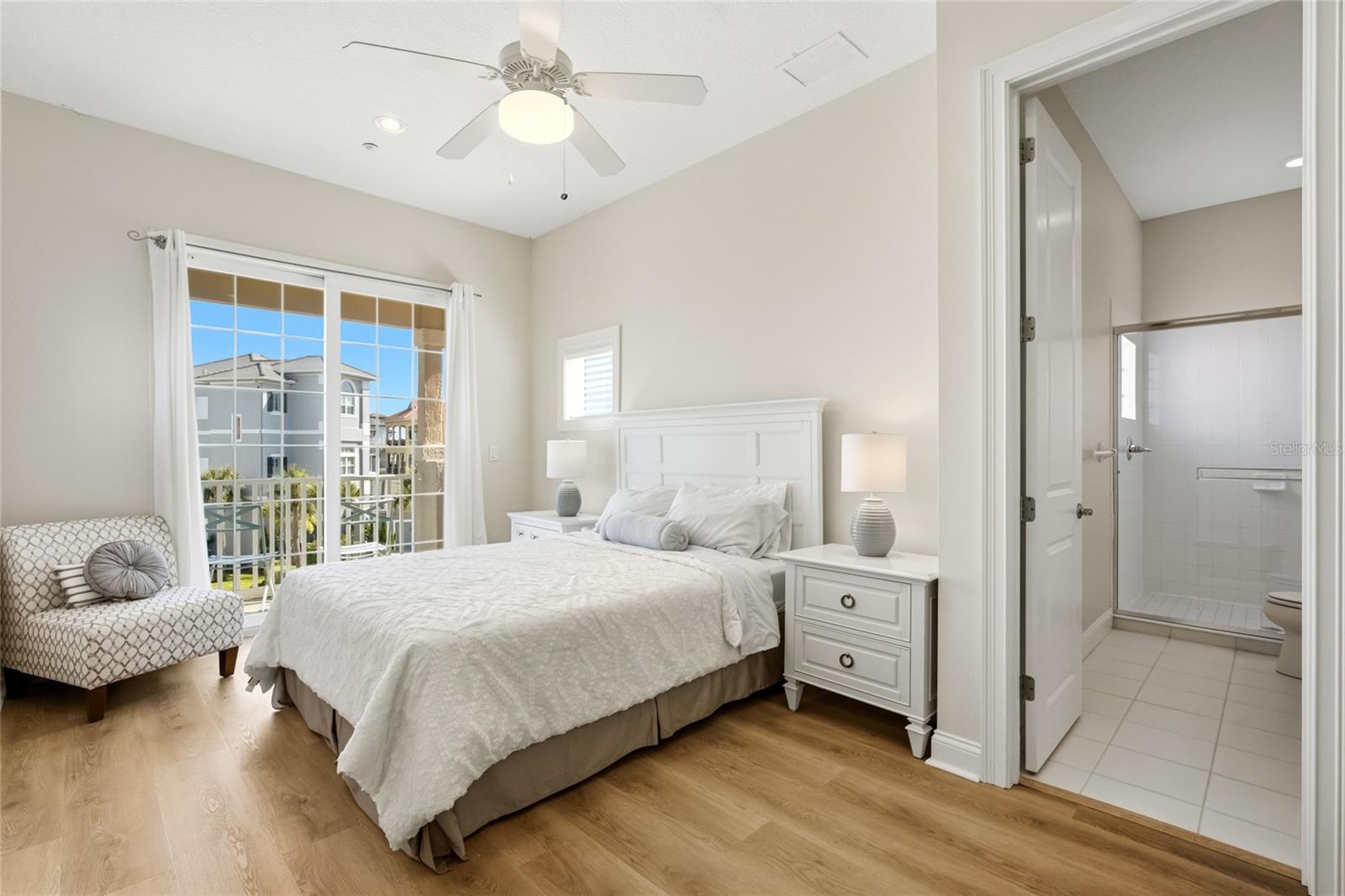 NORTHSHORE 4 - Residential