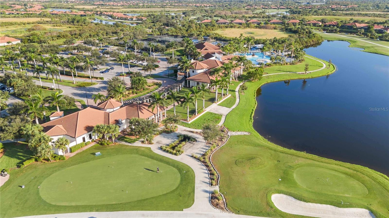 SARASOTA NATIONAL PH 13-B - Residential