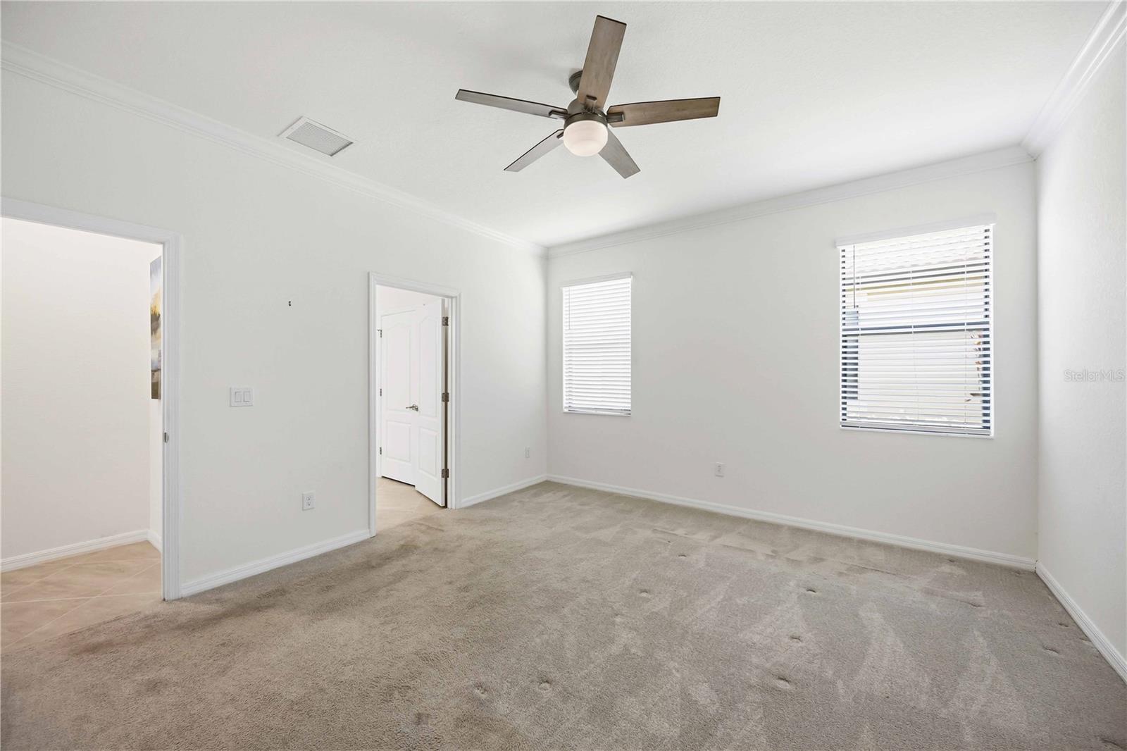 SARASOTA NATIONAL PH 13-B - Residential
