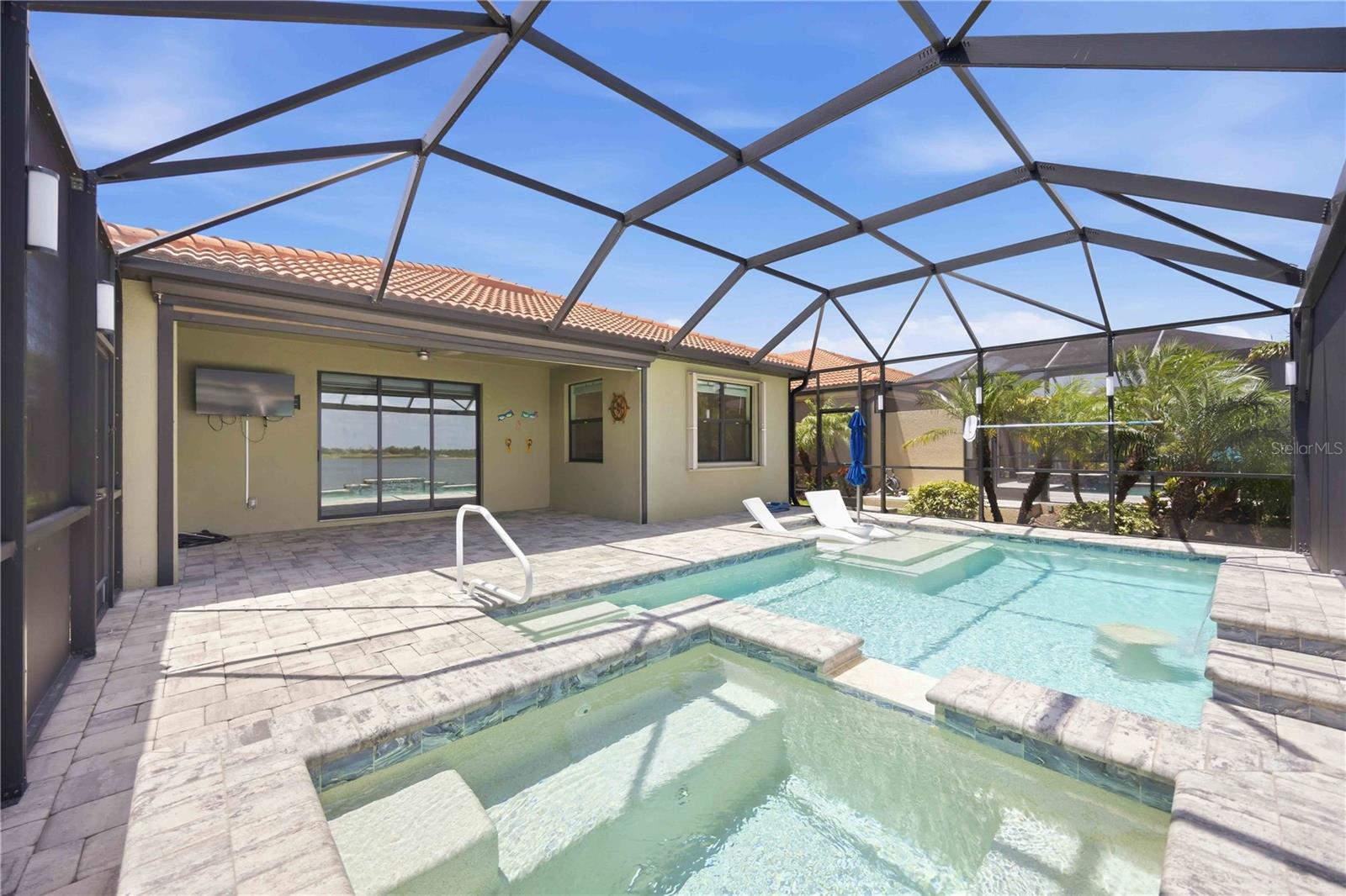 SARASOTA NATIONAL PH 13-B - Residential