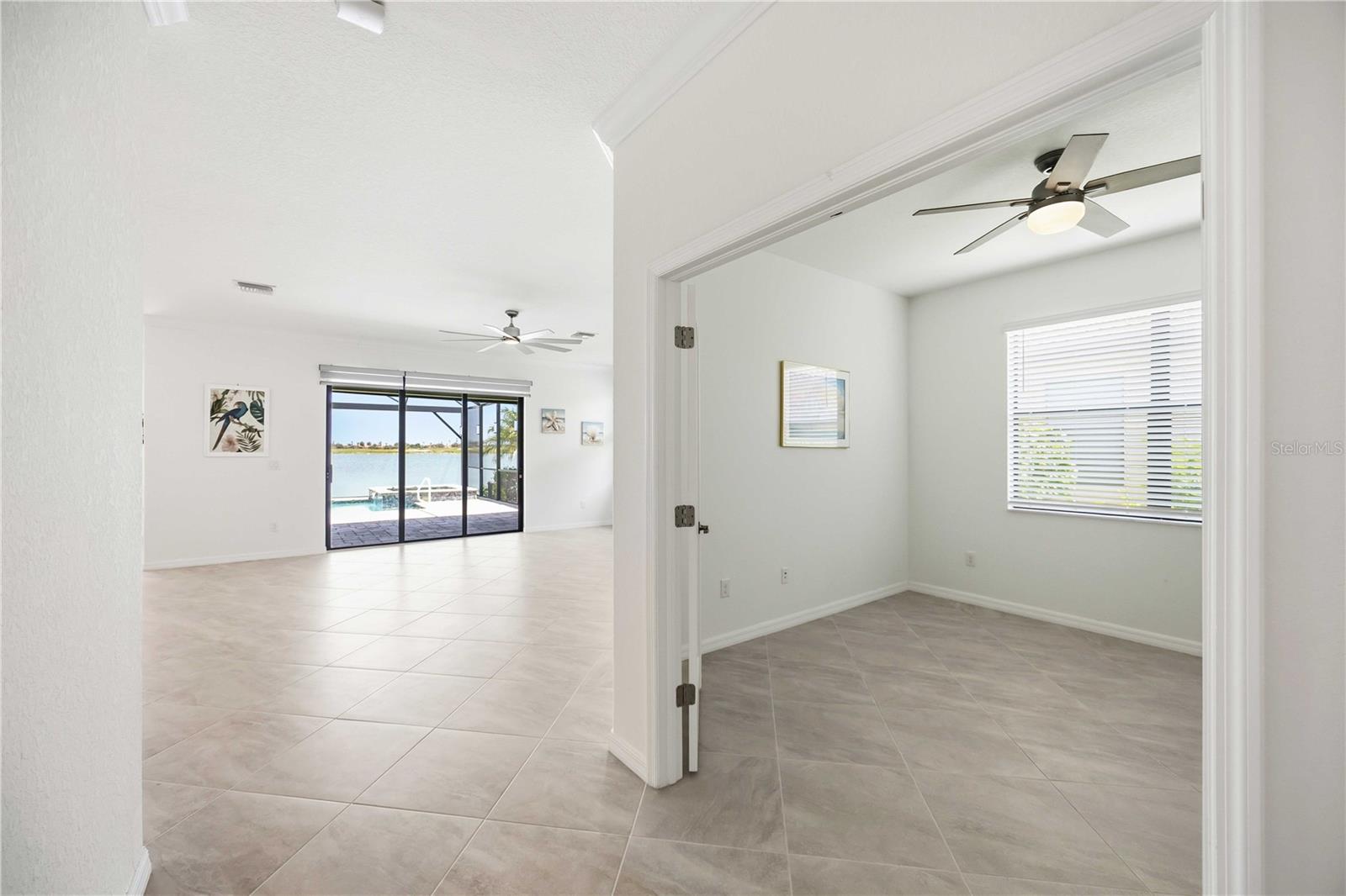 SARASOTA NATIONAL PH 13-B - Residential