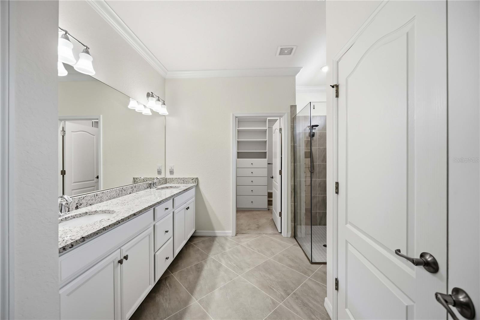 SARASOTA NATIONAL PH 13-B - Residential