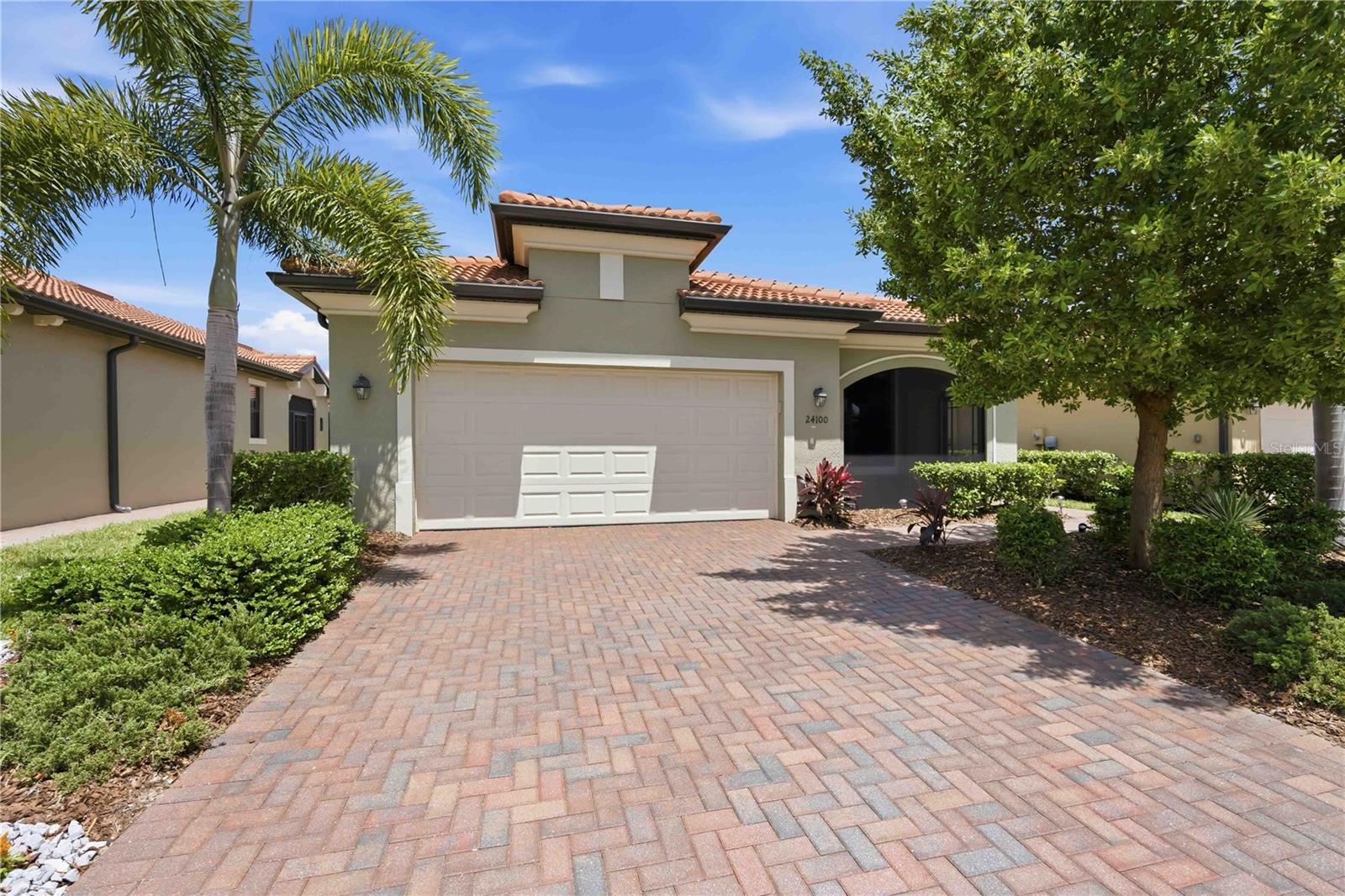 SARASOTA NATIONAL PH 13-B - Residential