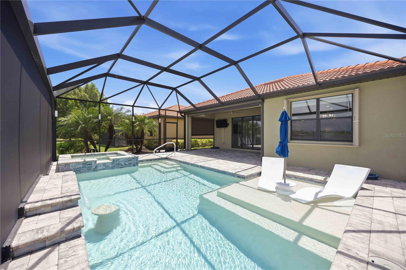SARASOTA NATIONAL PH 13-B - Residential