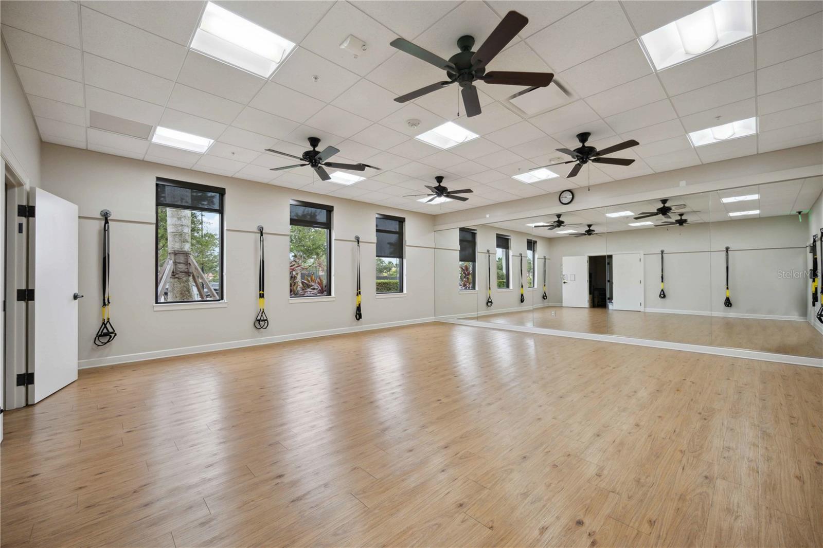 SARASOTA NATIONAL PH 13-B - Residential