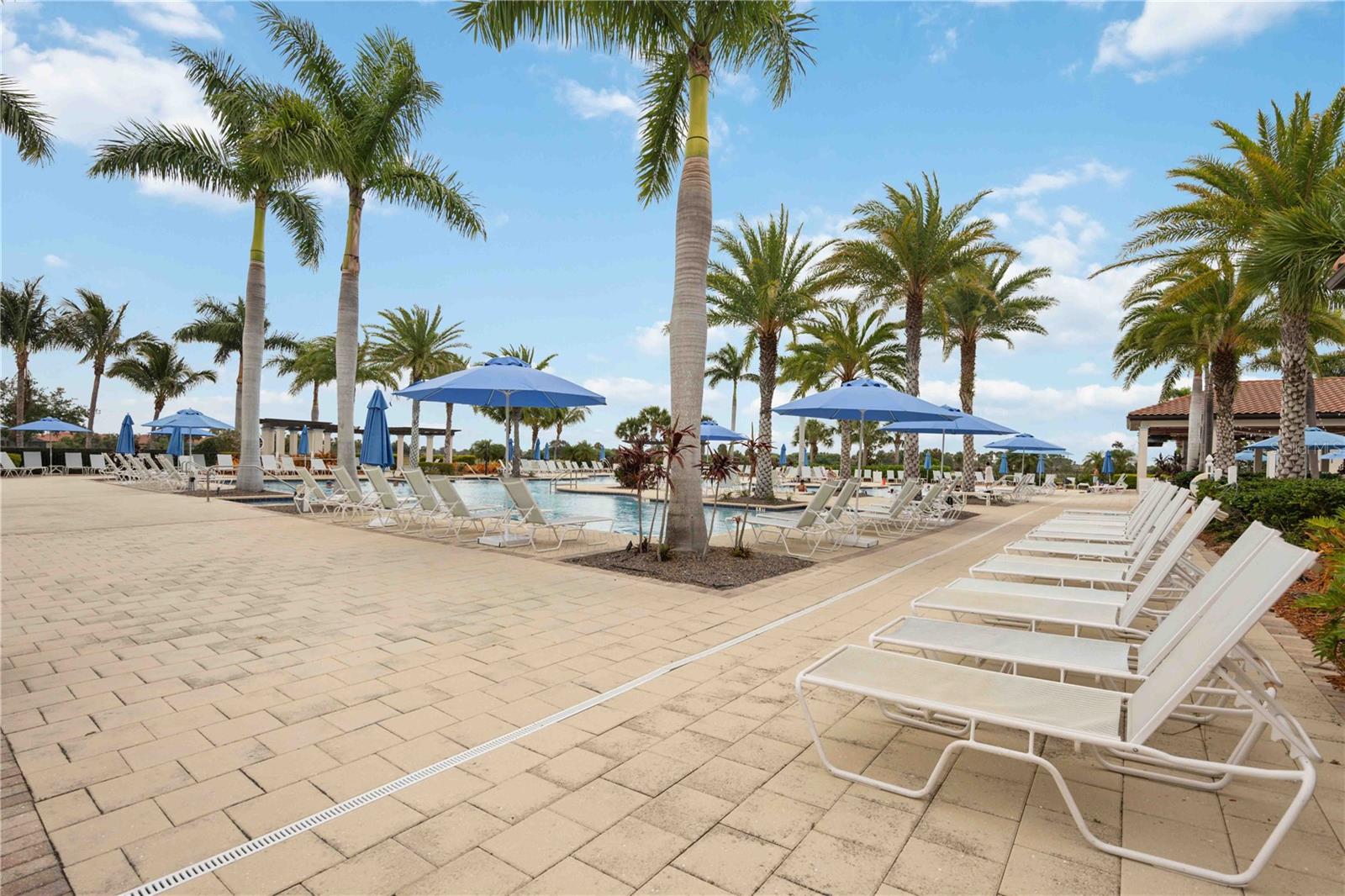 SARASOTA NATIONAL PH 13-B - Residential