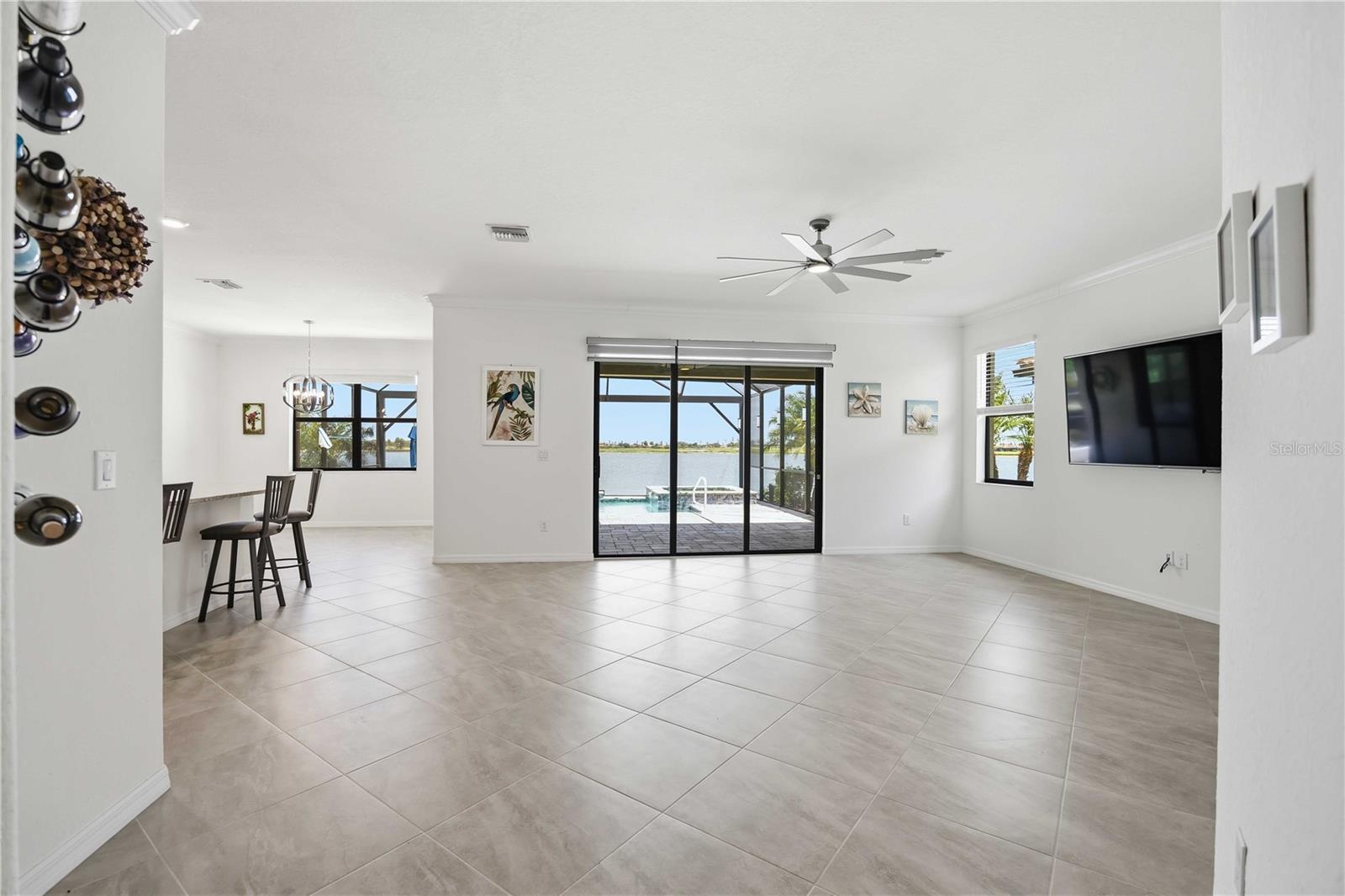 SARASOTA NATIONAL PH 13-B - Residential