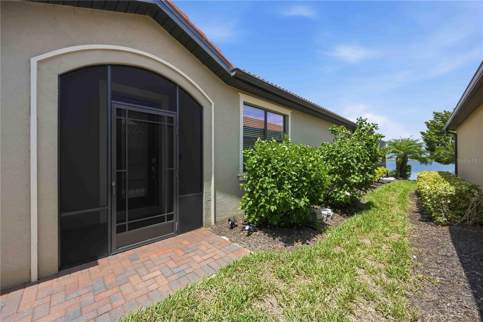 SARASOTA NATIONAL PH 13-B - Residential