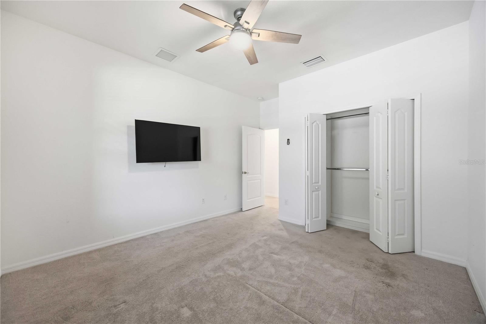 SARASOTA NATIONAL PH 13-B - Residential