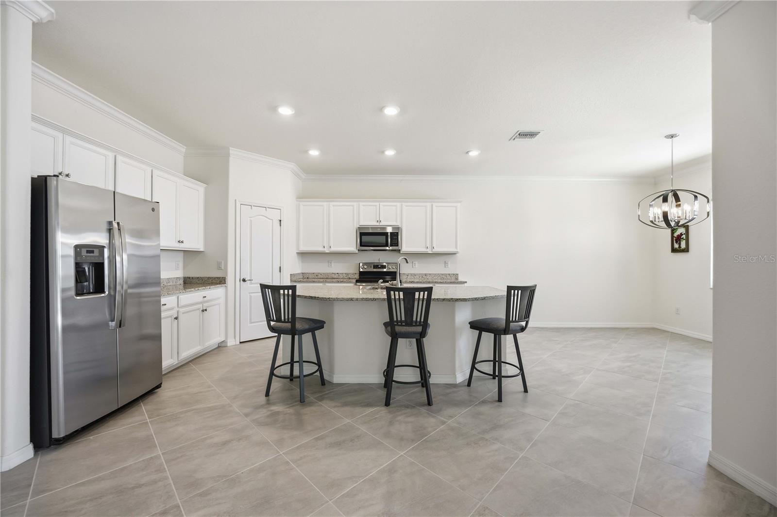 SARASOTA NATIONAL PH 13-B - Residential