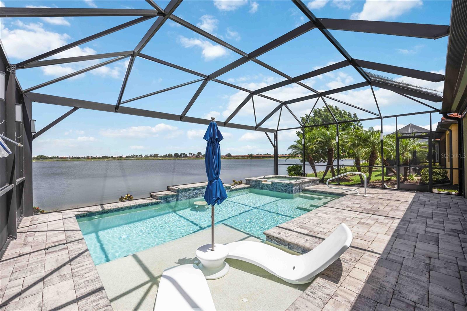 SARASOTA NATIONAL PH 13-B - Residential