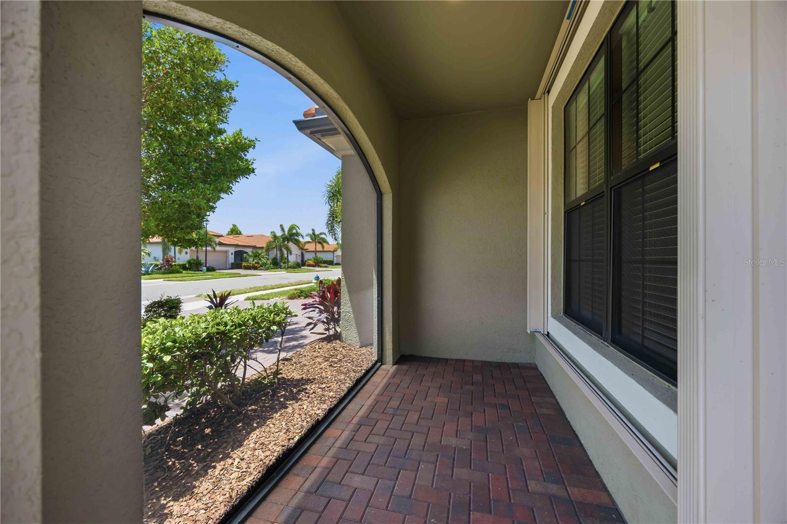 SARASOTA NATIONAL PH 13-B - Residential