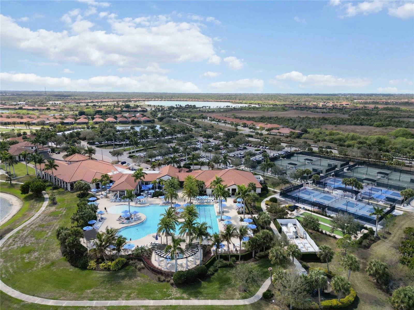 SARASOTA NATIONAL PH 13-B - Residential