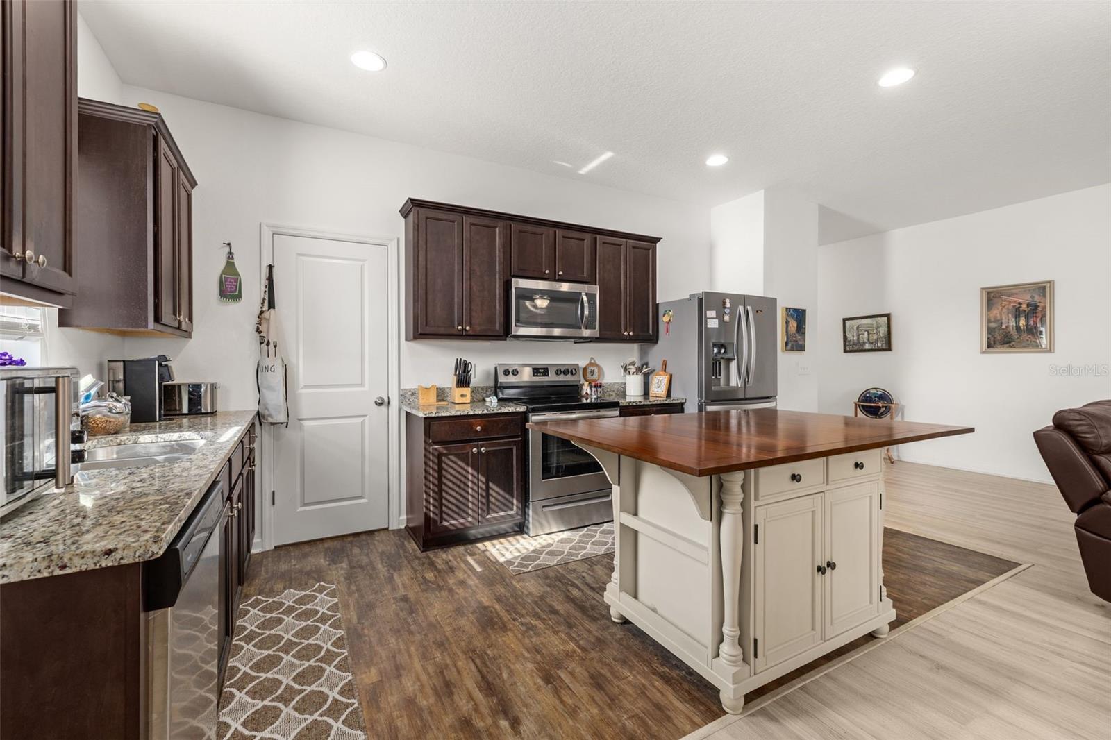 SHEARWATER ESTATES - Residential