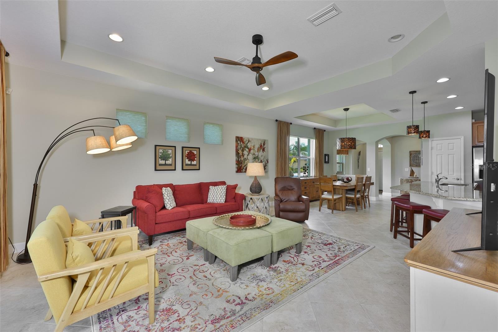 SUN CITY CENTER UNIT 274 & 2 - Residential