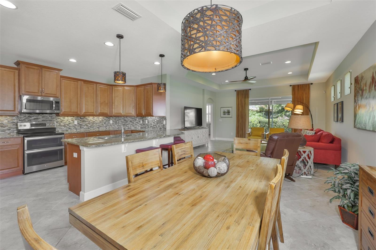 SUN CITY CENTER UNIT 274 & 2 - Residential