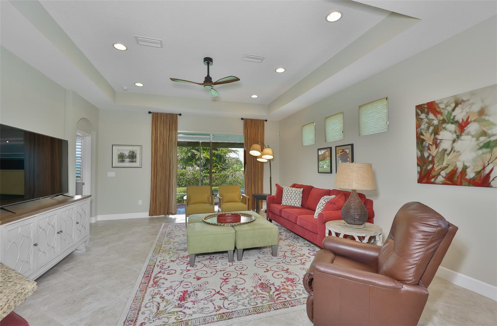 SUN CITY CENTER UNIT 274 & 2 - Residential