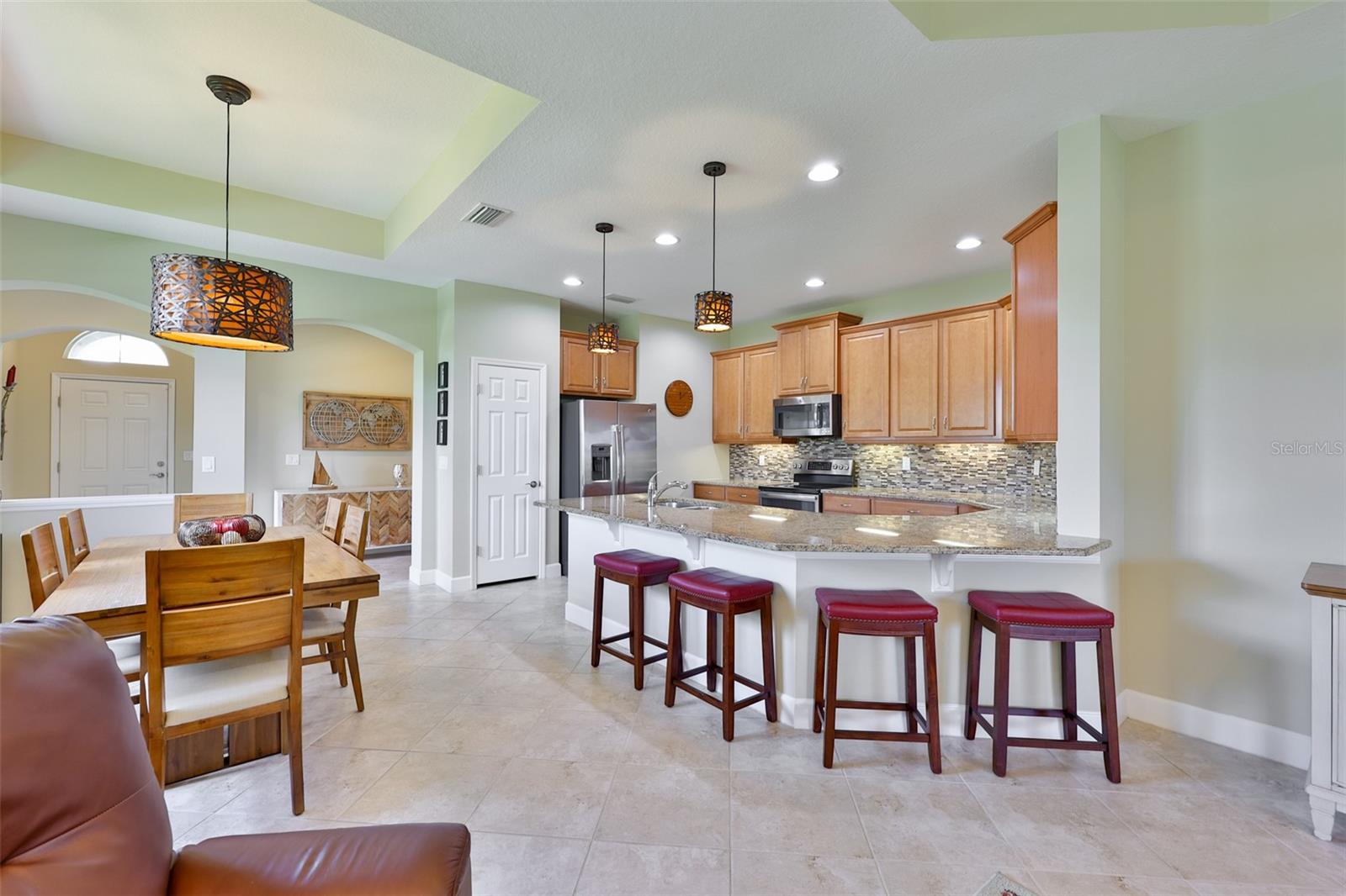 SUN CITY CENTER UNIT 274 & 2 - Residential