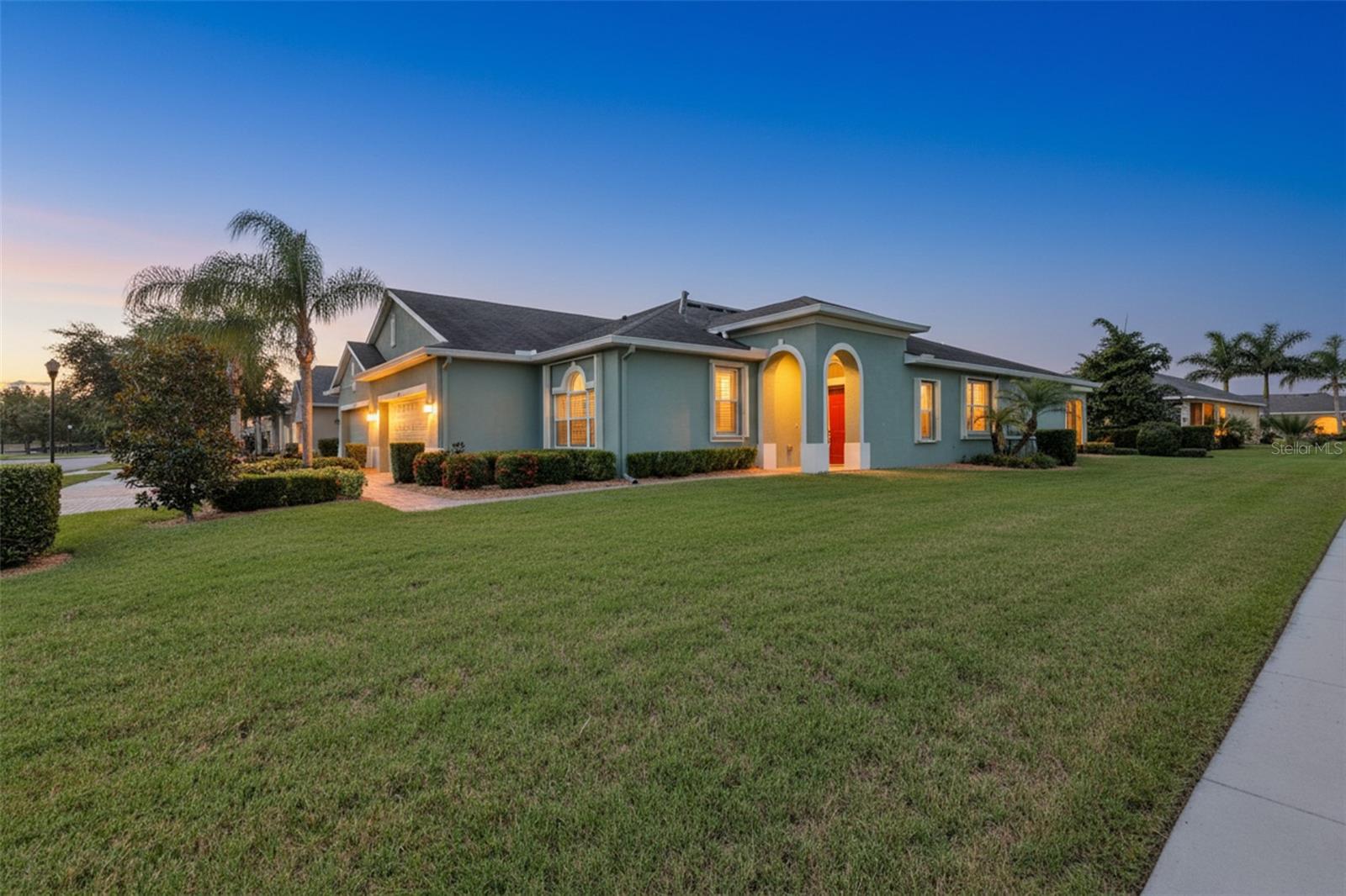 SUN CITY CENTER UNIT 274 & 2 - Residential