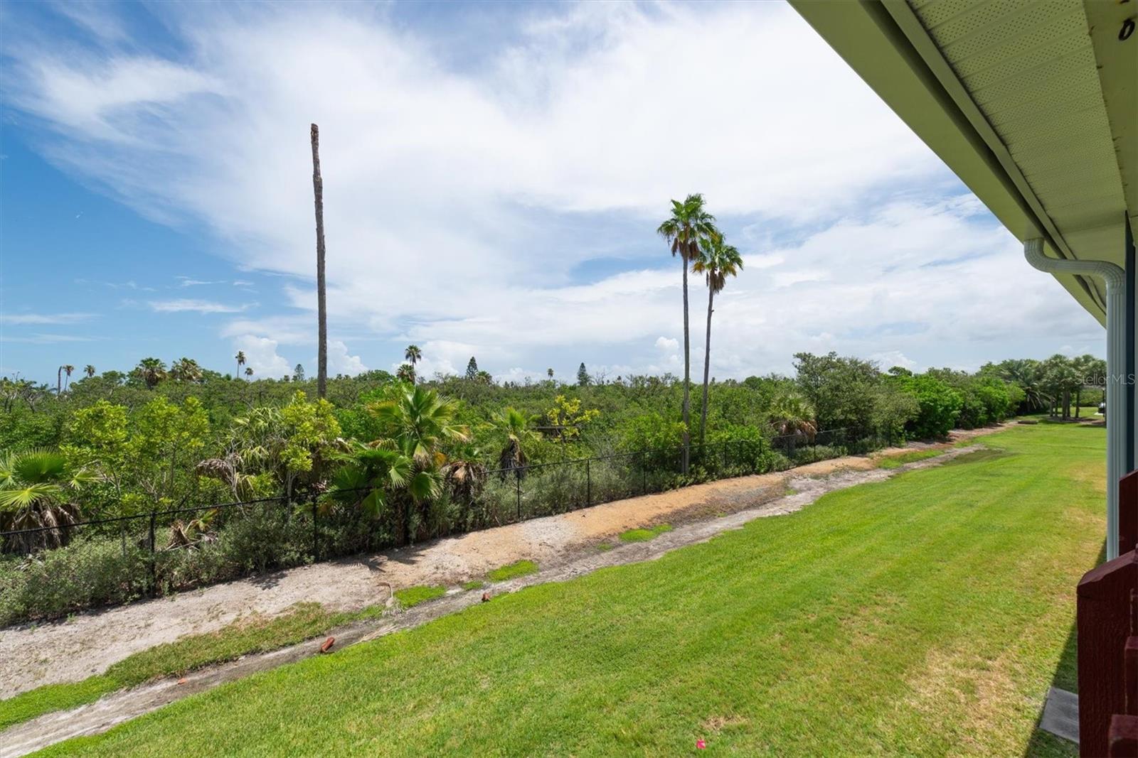 HIDDEN HARBOUR - Residential Lease