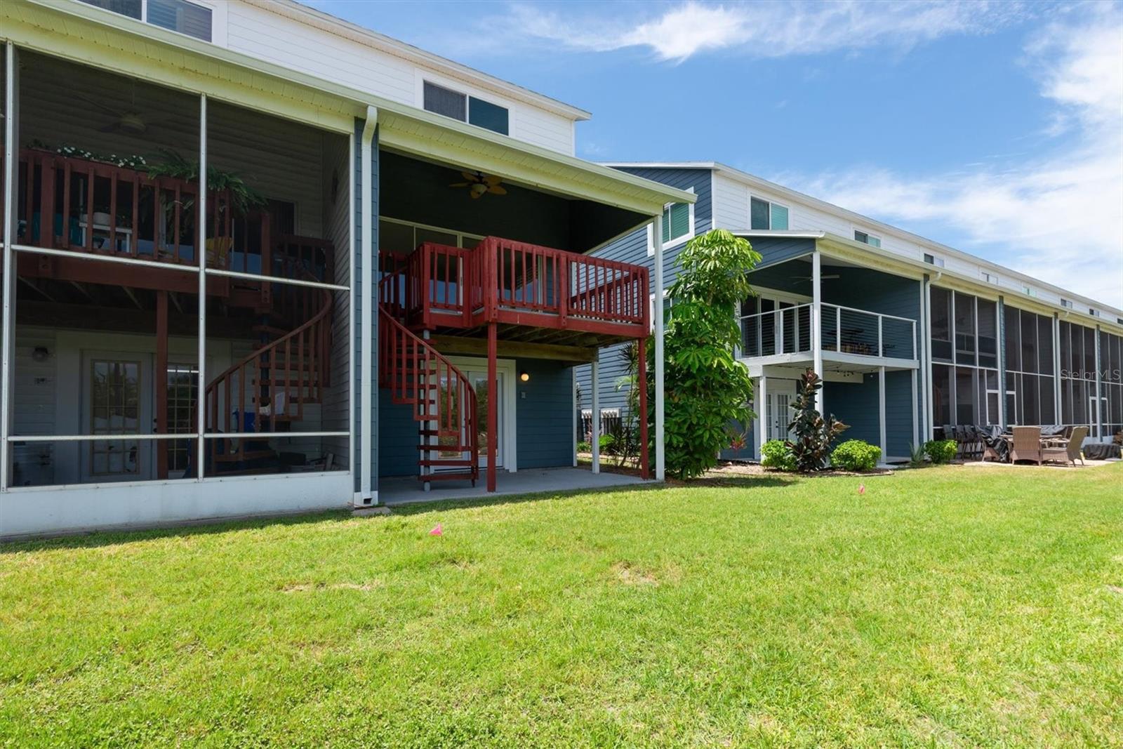HIDDEN HARBOUR - Residential Lease