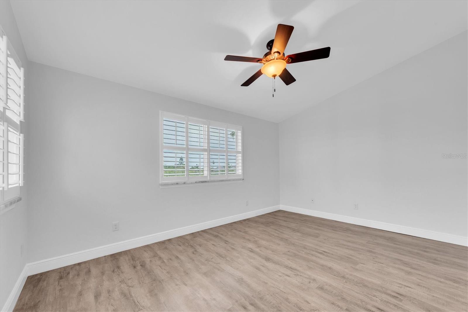 HIDDEN HARBOUR - Residential Lease