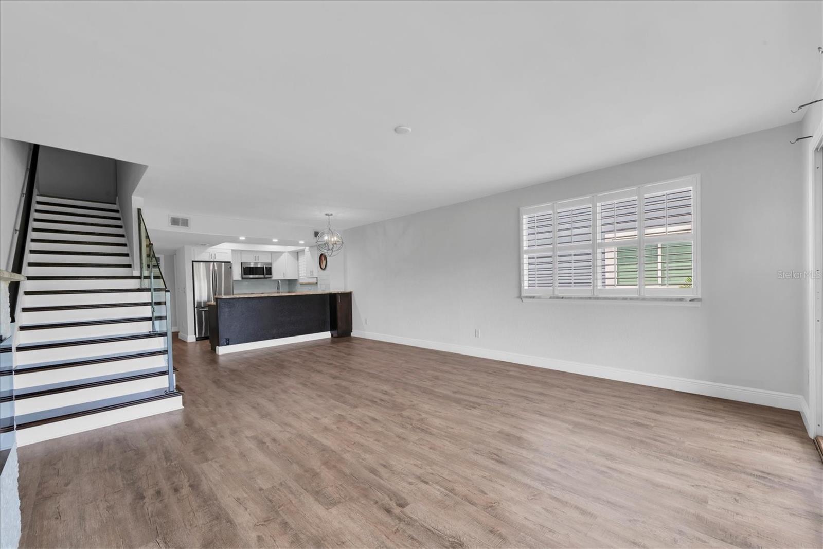 HIDDEN HARBOUR - Residential Lease