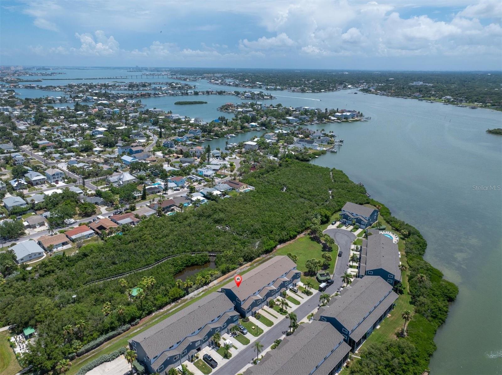 HIDDEN HARBOUR - Residential Lease