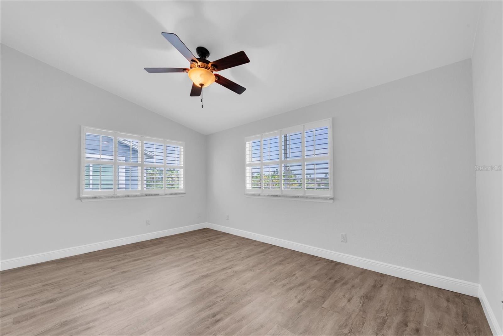 HIDDEN HARBOUR - Residential Lease