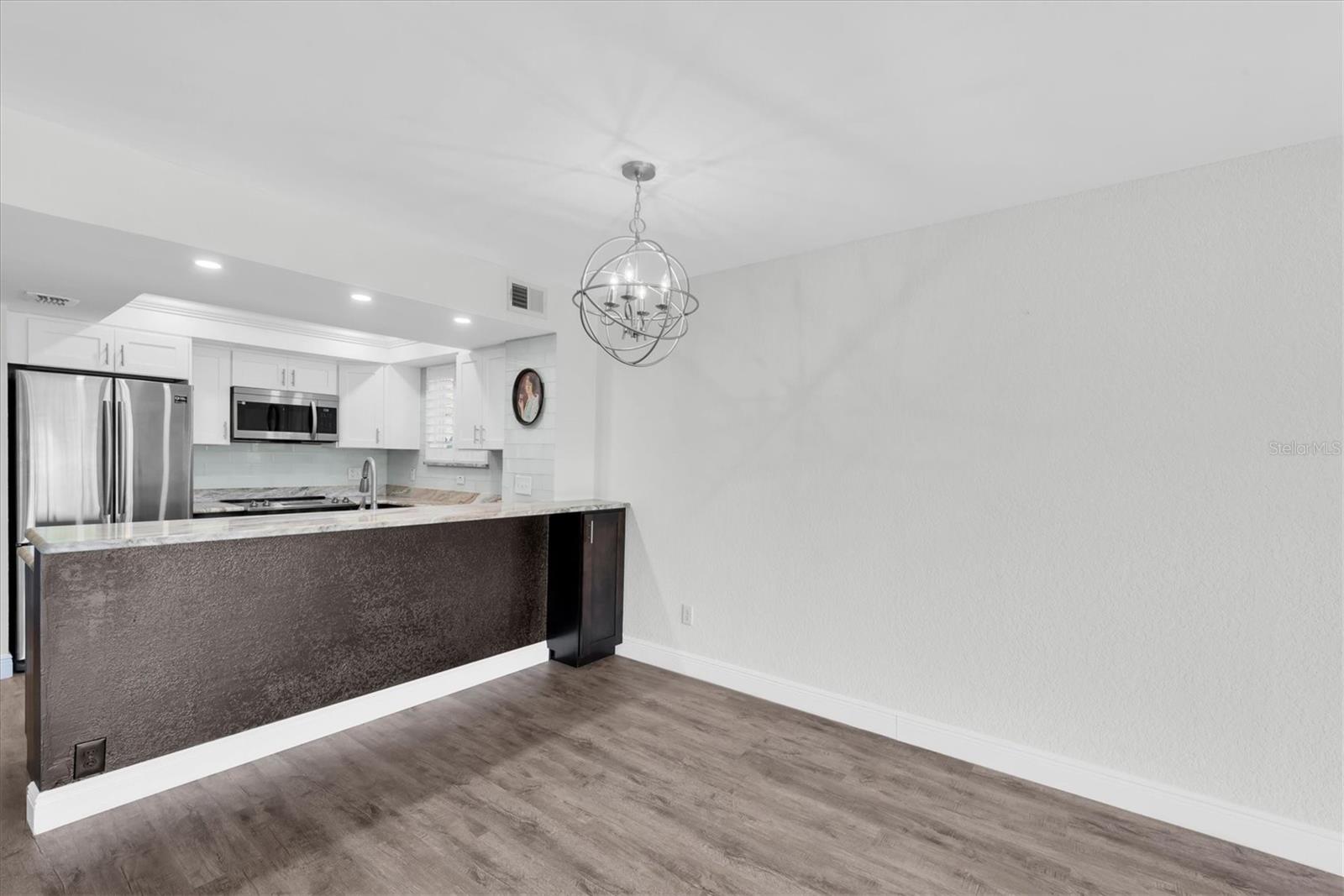 HIDDEN HARBOUR - Residential Lease