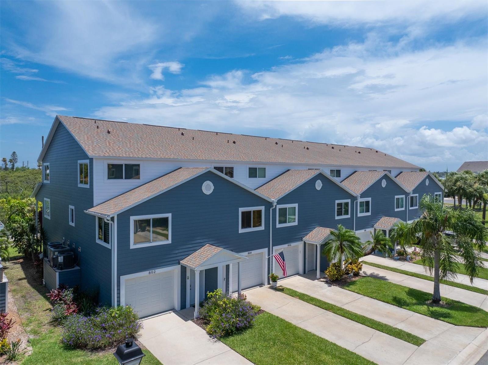 HIDDEN HARBOUR - Residential Lease