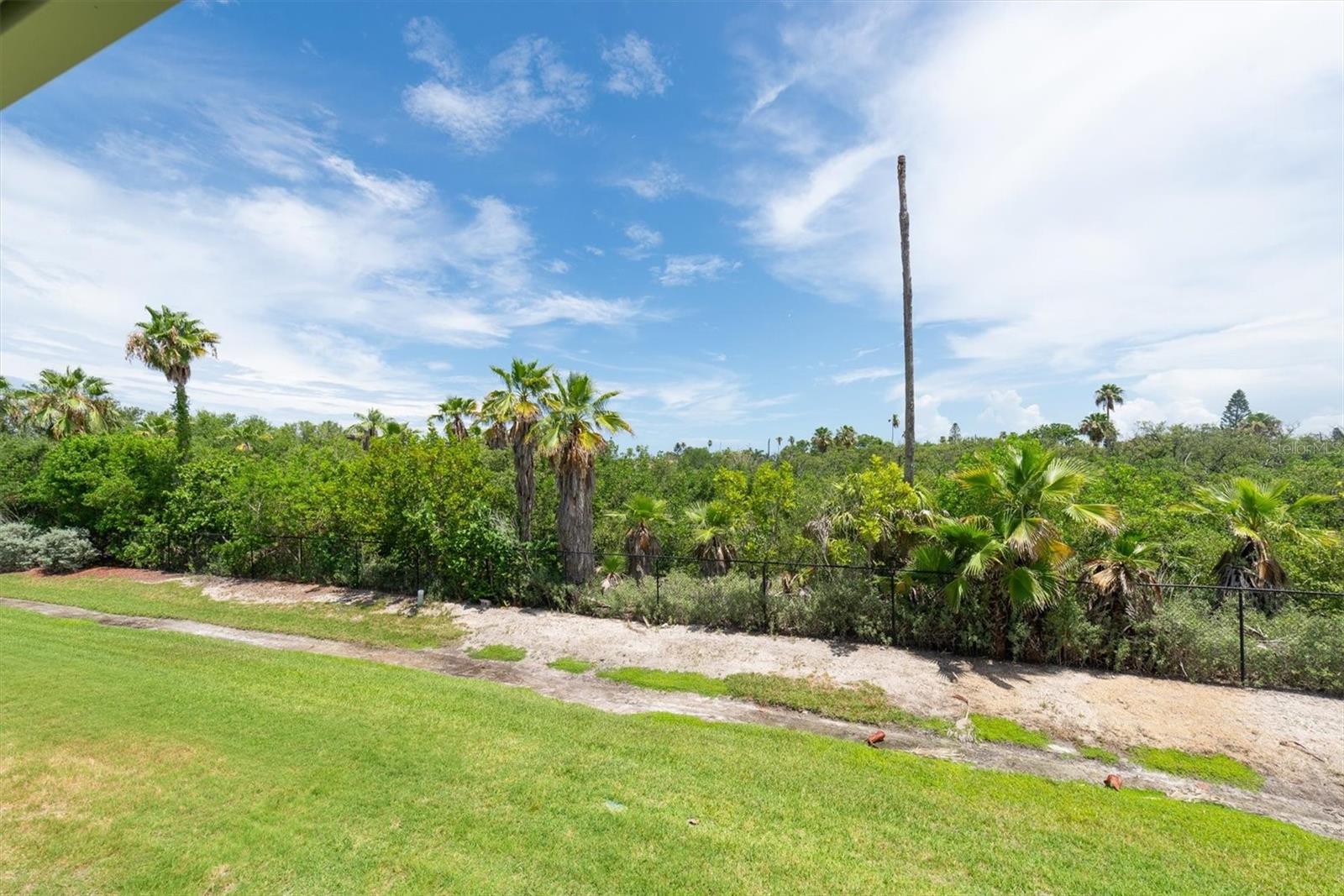 HIDDEN HARBOUR - Residential Lease