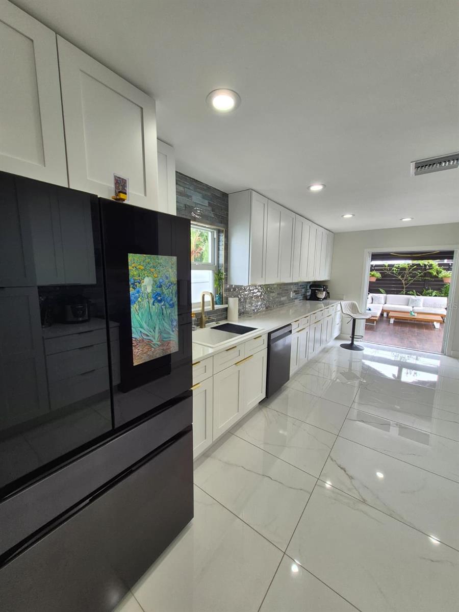 TAMPA SHORES INC 1 UNIT 6 - Residential