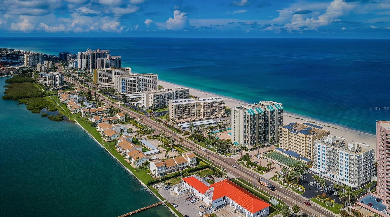 UTOPIA CONDO - Residential