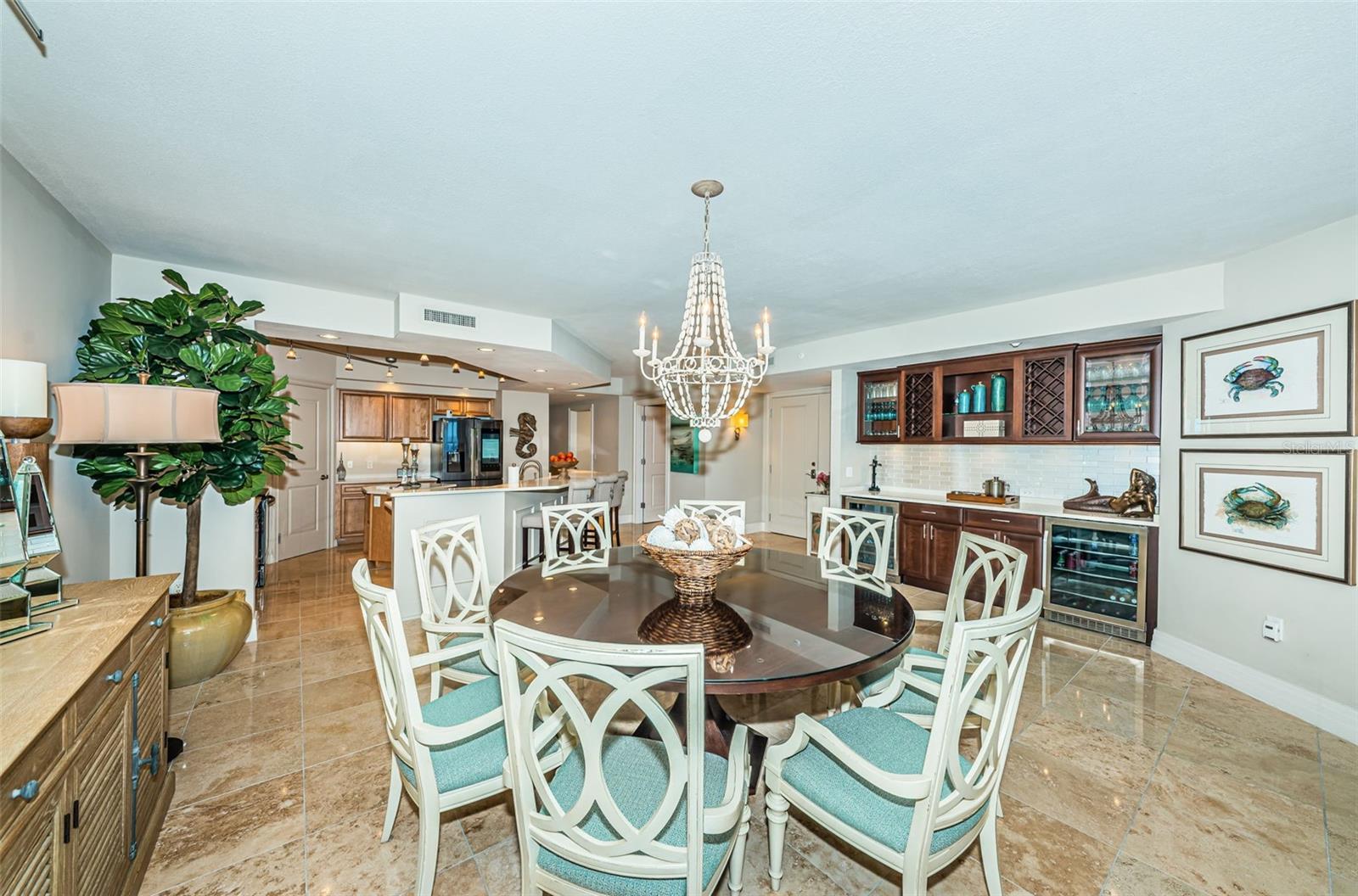 UTOPIA CONDO - Residential