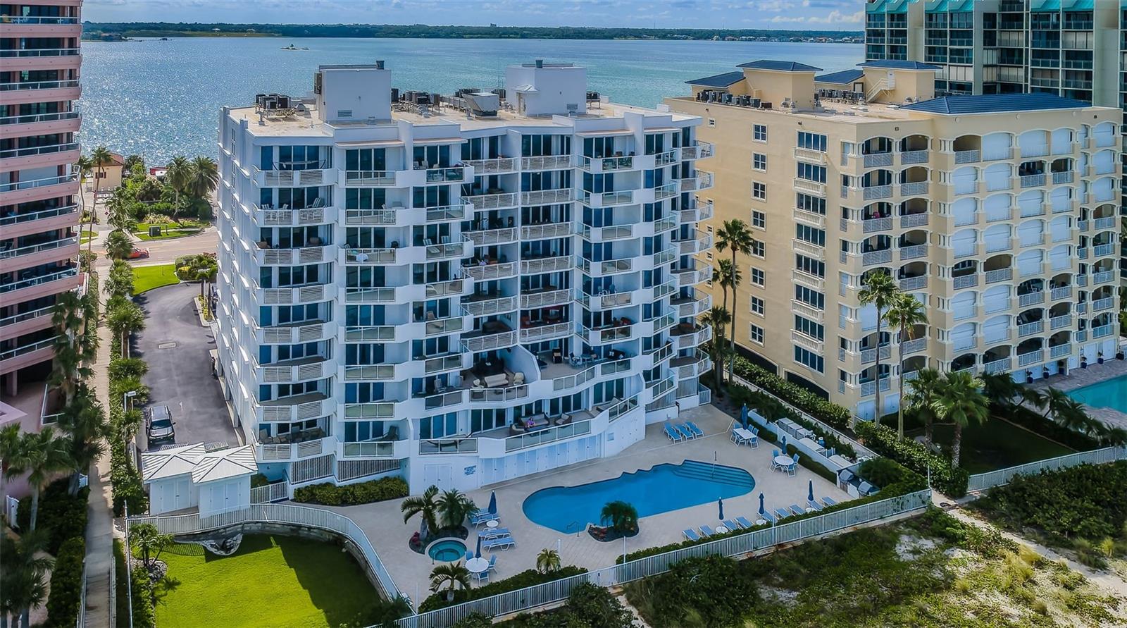 UTOPIA CONDO - Residential